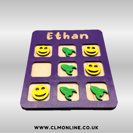 Noughts & Crosses Board